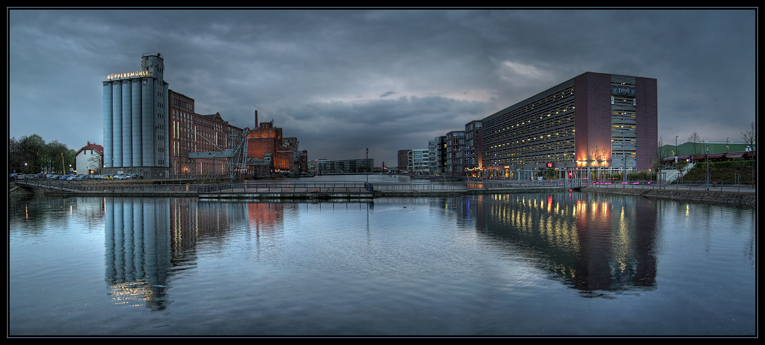 Duisburger Innenhafen 