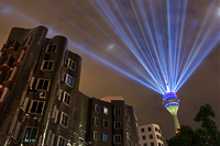 Düsseldorf Lichtshow auf dem Rheinturm