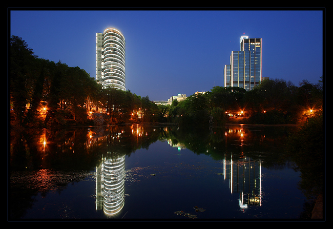 Düsseldorf am Schwannenspiegel